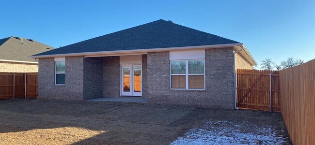 Building Photo - 12421 Bluford Ln