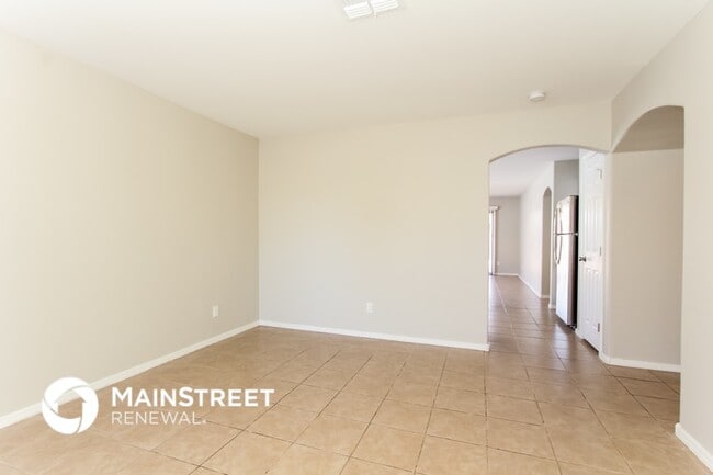 Building Photo - 11215 W Devonshire Ave