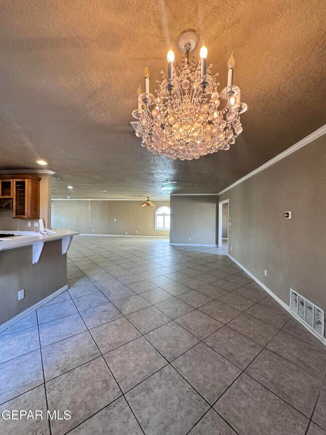 Building Photo - 7409 Edgemere Blvd
