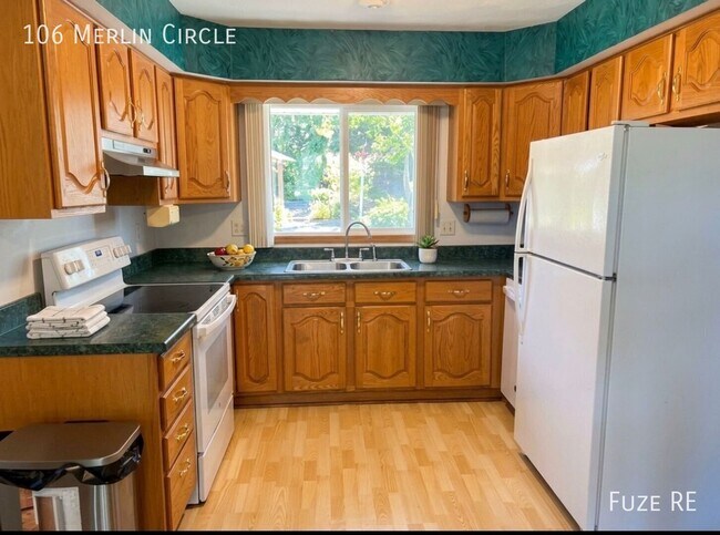 Building Photo - 106 Merlin Cir