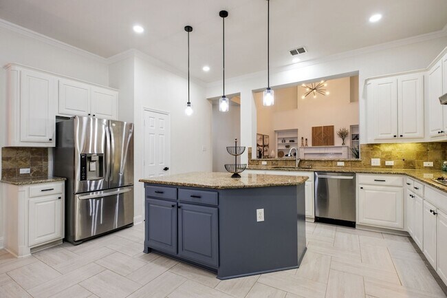 Building Photo - 1417 Cool Springs Dr