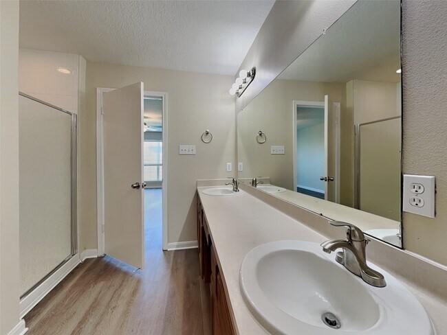 Building Photo - 11814 E Galwan Cir