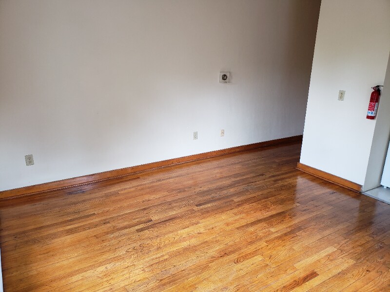 Building Photo - 126 E Fairmount Ave