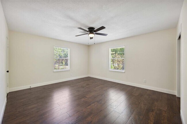 Building Photo - 3403 Linkwood Dr