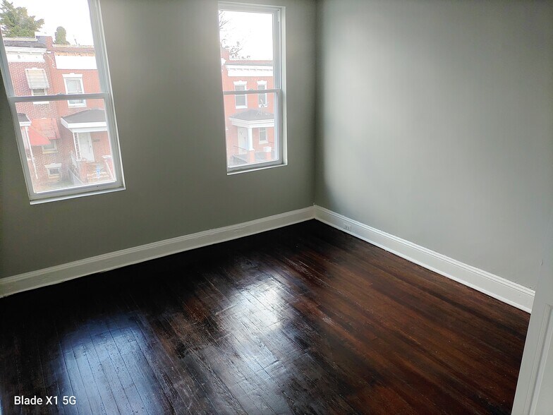 Building Photo - 622 Linnard St