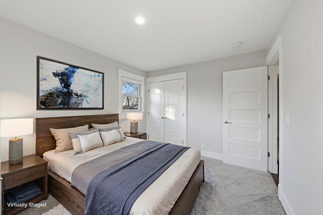 Building Photo - Large Ranch on Cul-de-sac