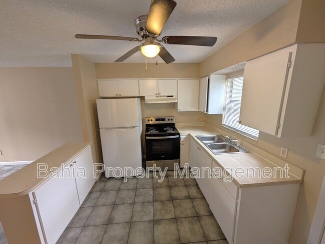 Building Photo - 3307 N 77th St