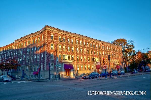 Building Photo - 1622 Massachusetts Ave