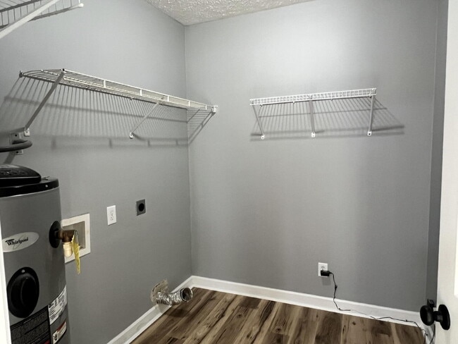 Building Photo - "Charming 3-Bedroom Haven with 2 Full Baths in Portland, TN – Your Cozy Retreat Awaits!"