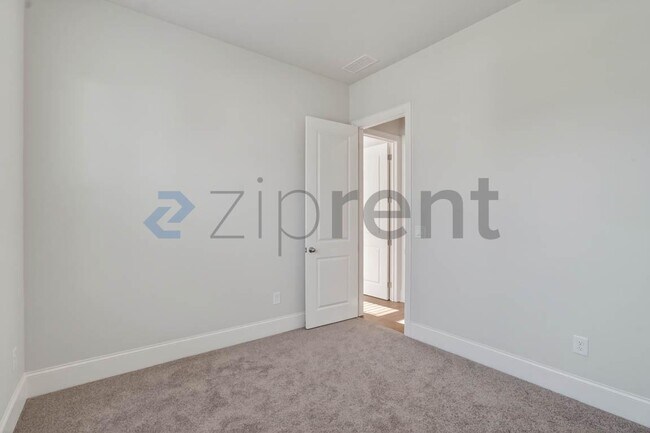 Building Photo - 6510 Wallace Farms Dr