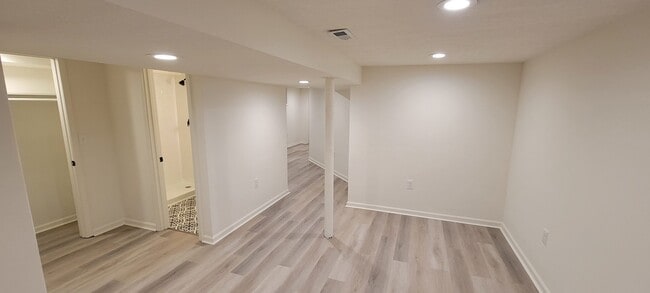 Building Photo - Tiehen Realty - Booth