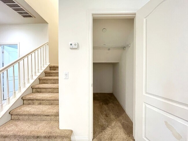 Building Photo - 14601 Serenade Dr