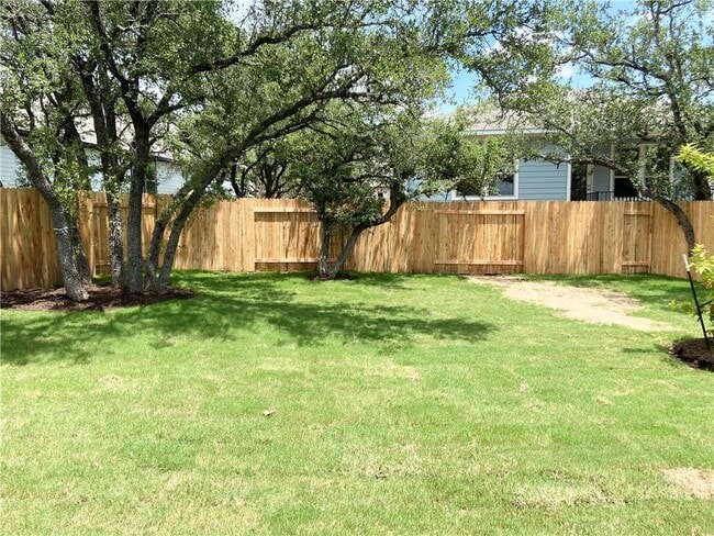 Building Photo - 2216 Limestone Lake Dr