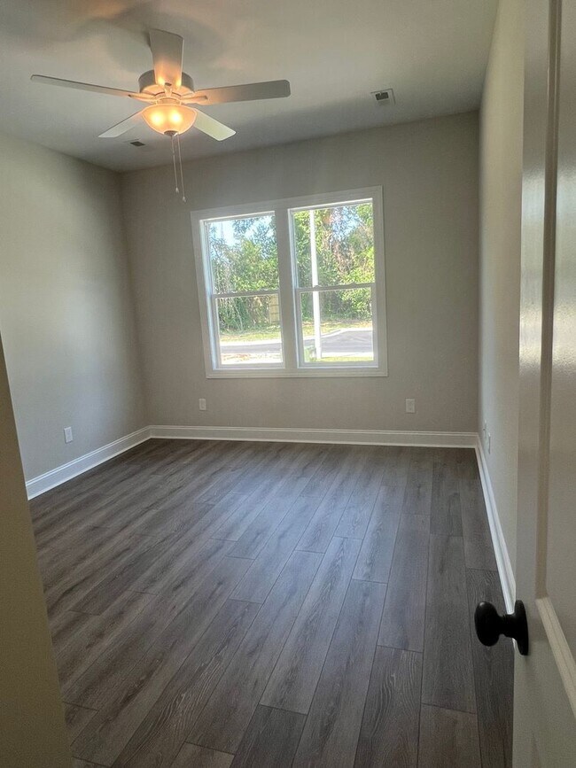 Building Photo - New Construction 3 Bedroom Home