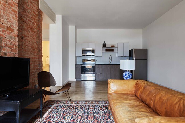 Building Photo - 909 Madison Ave