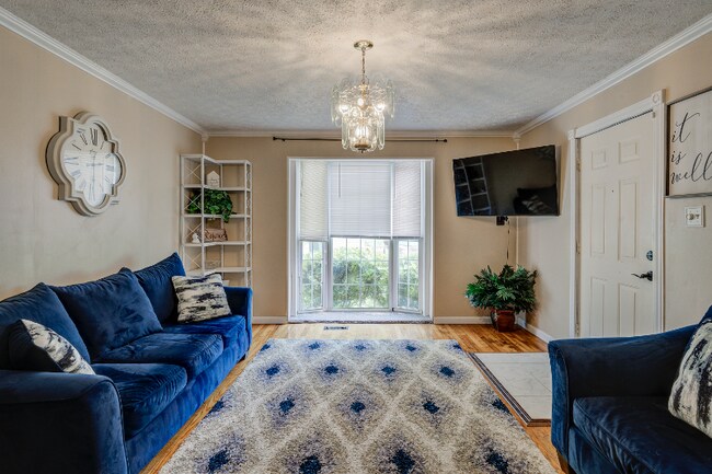 Building Photo - 2027 Katelyn Dr