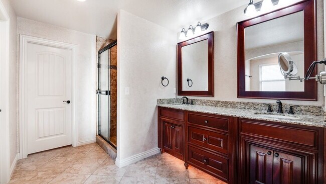 Building Photo - Beautiful 4BR Home in Riverwalk Farm Estates