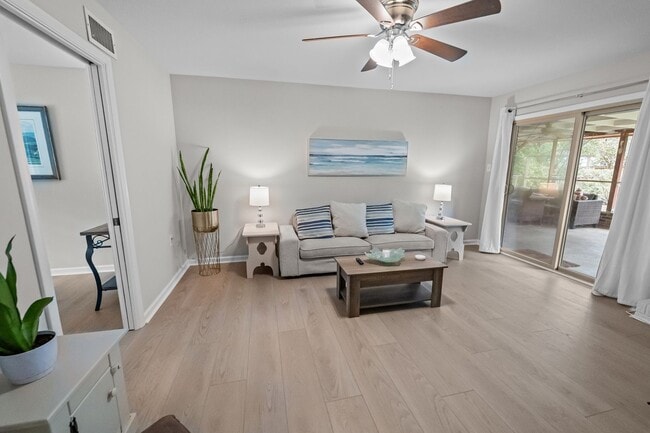 Building Photo - Charming 3-Bedroom Home on Savannah’s Southside with Covered Patio and Large Backyard