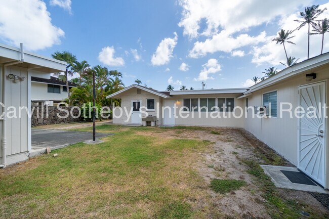 Building Photo - Lanikai -Kailua 3/3 Home