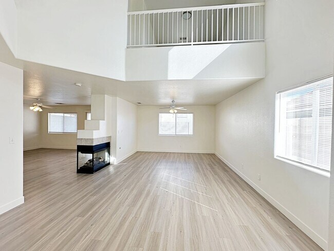 Building Photo - 4 BEDROOM WITH LOFT IN CUL DE SAC IN LONE ...