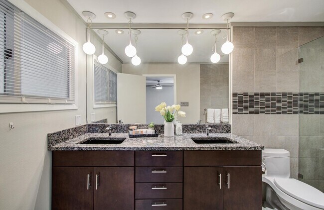 Building Photo - 12625 Memorial Dr