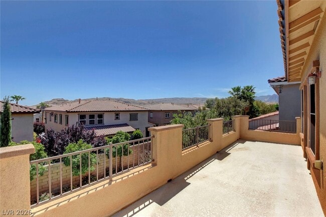 Building Photo - 12125 Vista Linda Ave