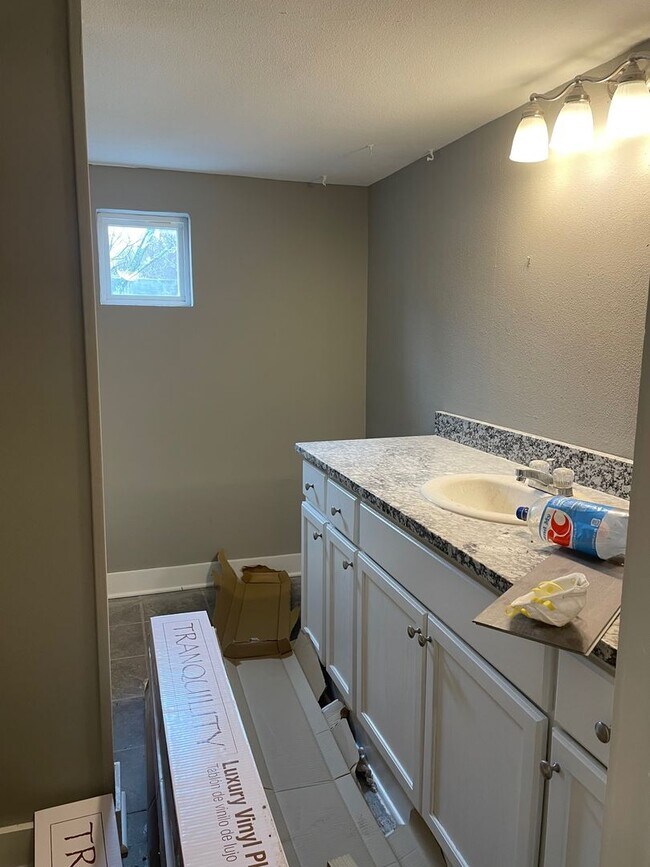 Building Photo - 312 Sumpter Ave