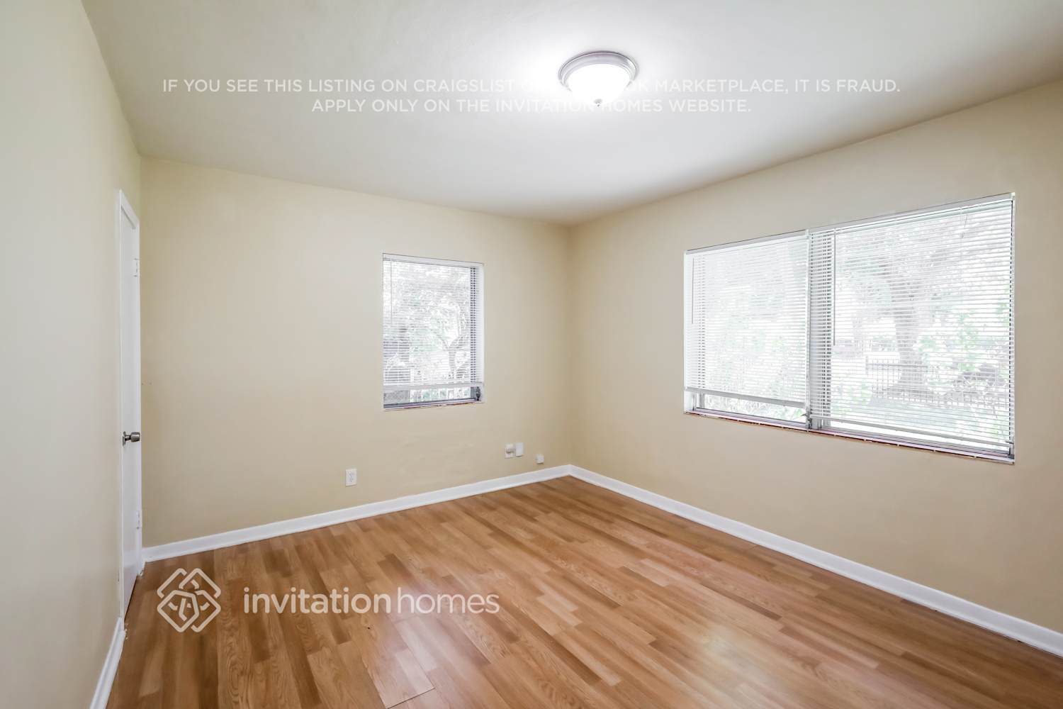 Building Photo - 16049 NE 9th Ct