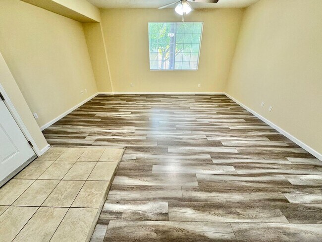 Building Photo - ABSOLUTELY STUNNING 2 BEDROOM, 2 BATHROOM CONDO LOCATED IN THE GATED COMMUNITY OF PACIFIC CREST I...