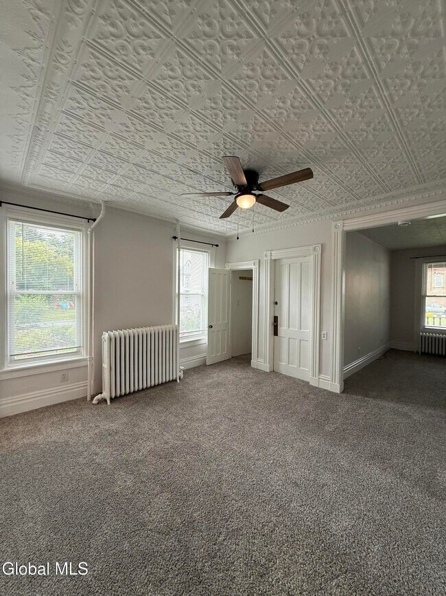 Building Photo - 105 Hudson Ave
