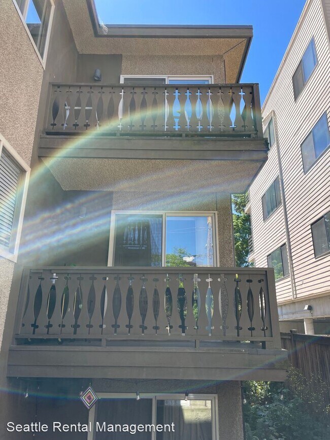 Building Photo - 1 br, 1 bath House - 6557 4th Ave NE  Unit #6