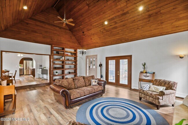 Building Photo - 1244 Whitesville Rd