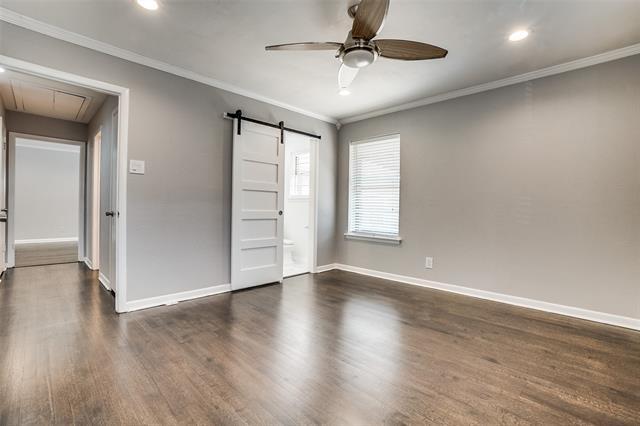 Building Photo - 9226 Larchwood Dr