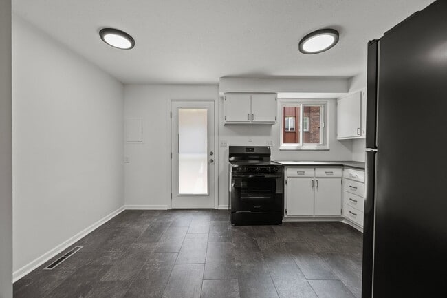 Building Photo - SWIGO - Folkestone