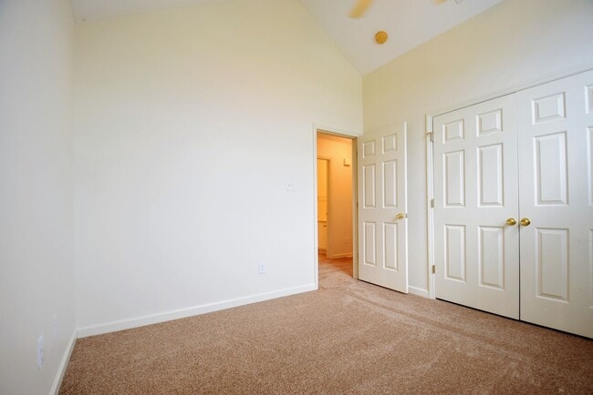 Building Photo - 127 Bluewater Drive