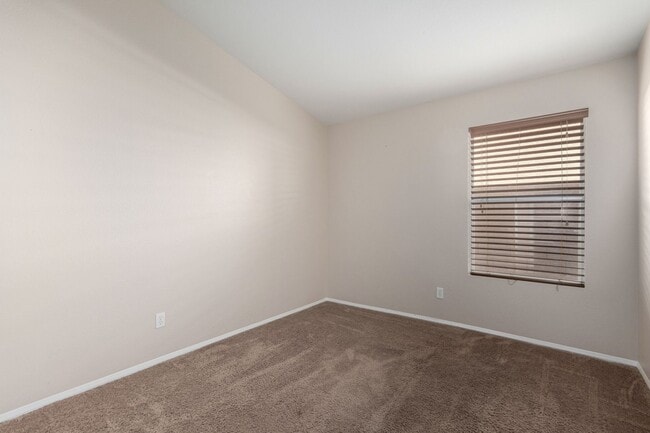 Building Photo - Perfect Ahwatukee Rental