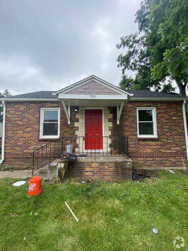Building Photo - Cozy 2 Bedroom 1 Bath
