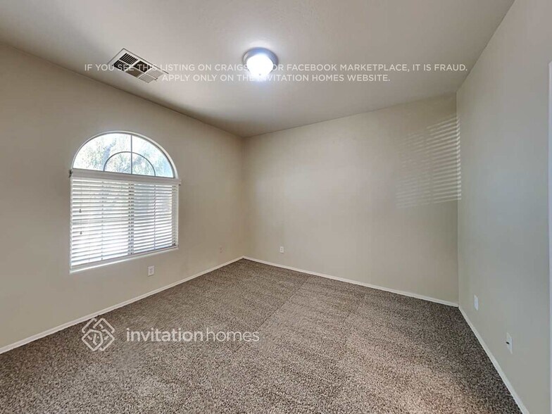 Building Photo - 10221 W Wier Ave