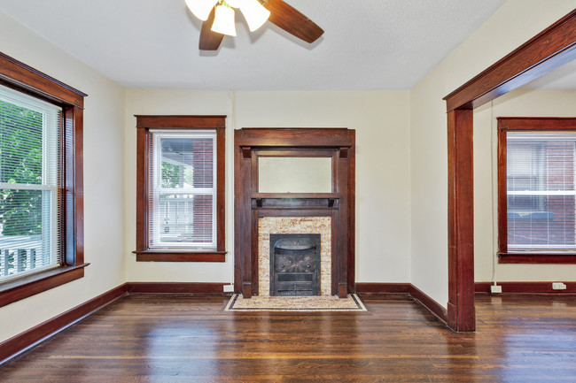 Building Photo - 2710 Holmes St