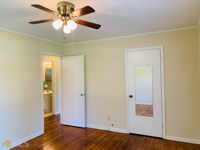 Building Photo - 6 Ozmore St