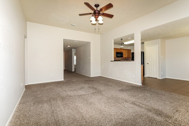 Building Photo - 25418 Barmby Dr