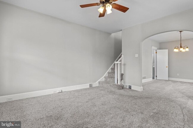 Building Photo - 466 Shurs Ln