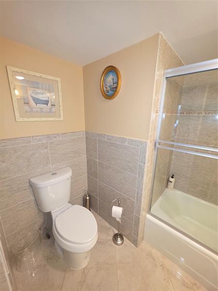 Building Photo - 4020 Galt Ocean Dr