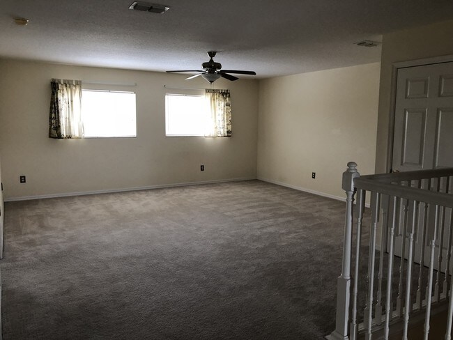 Building Photo - 10522 Angler Ct