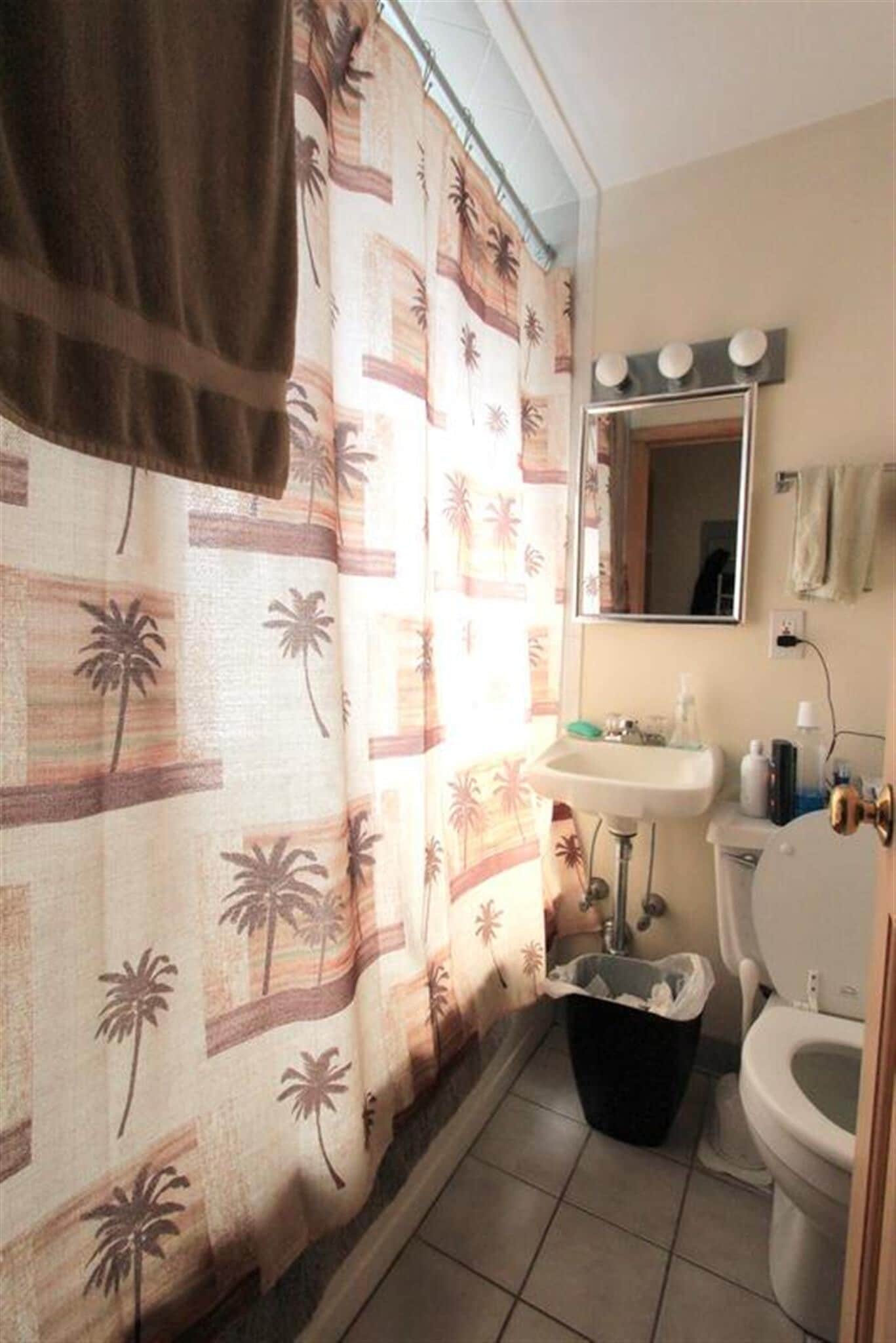 Building Photo - 41 Ivaloo St