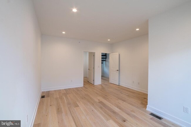 Building Photo - 119 Greenwich St