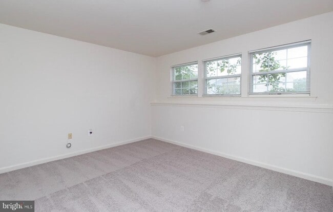 Building Photo - 4145 Apple Orchard Ct