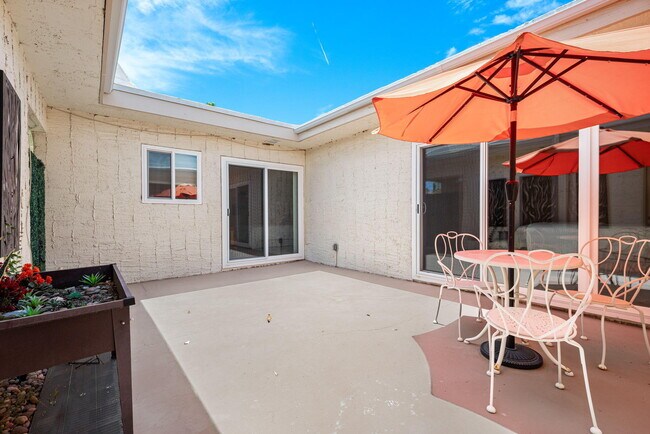Building Photo - 38941 Kilimanjaro Dr