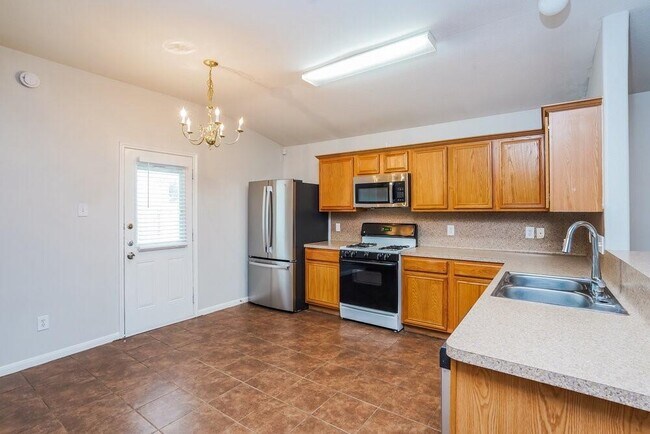 Building Photo - 20922 Neelie Ct