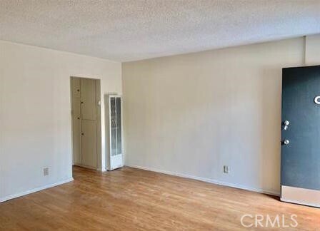 Building Photo - 308 N Primrose Ave